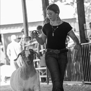 Meet your Posher, Addison